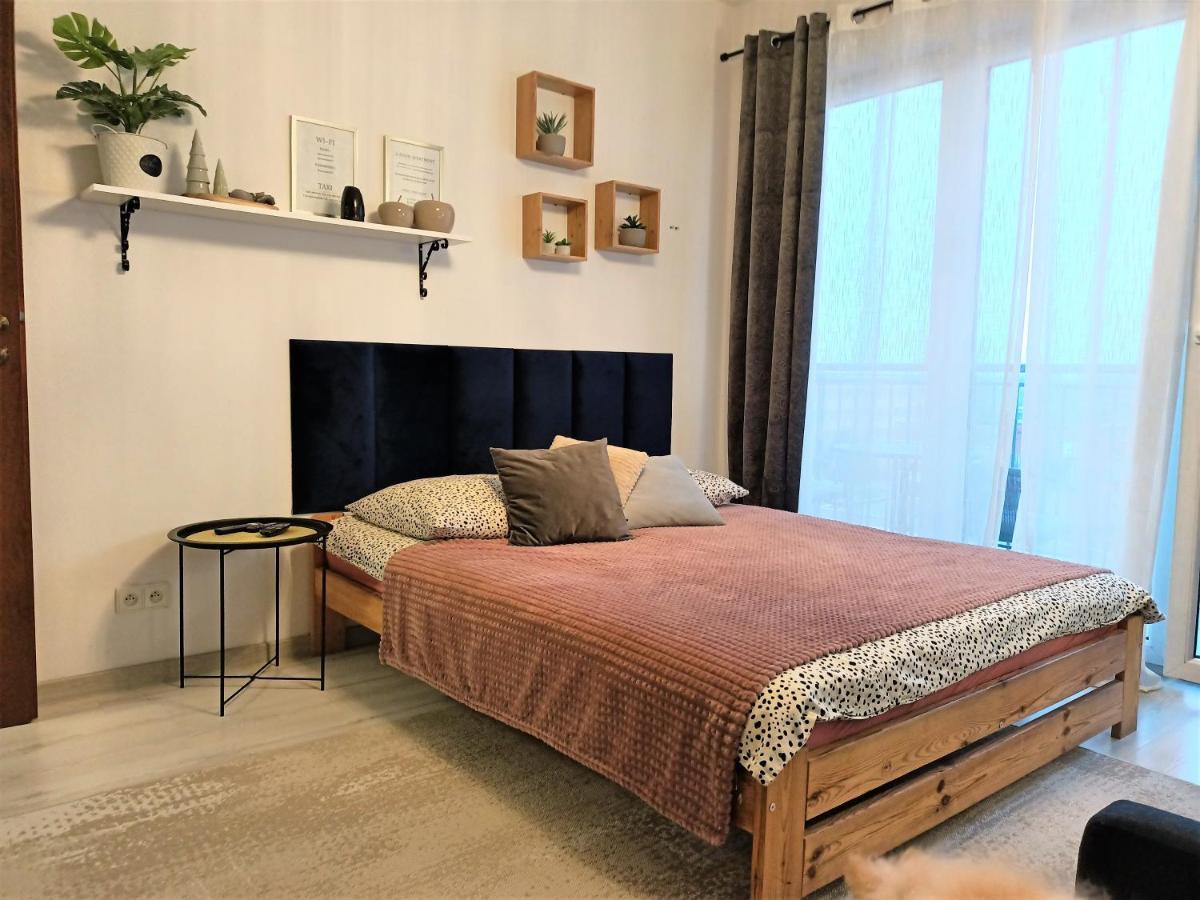 2-Room Apartment Nowy Dwor Mazowiecki Bagian luar foto
