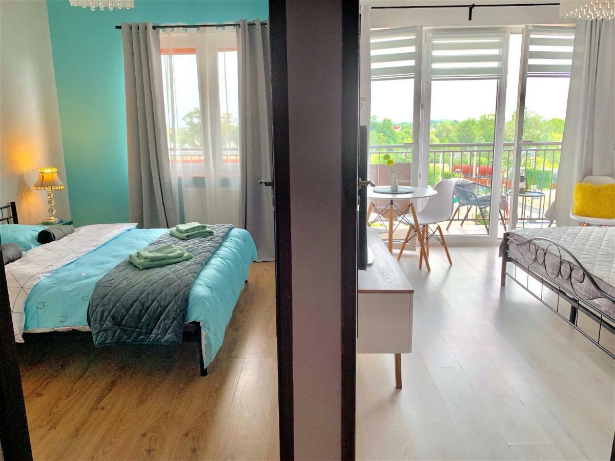 2-Room Apartment Nowy Dwor Mazowiecki Bagian luar foto