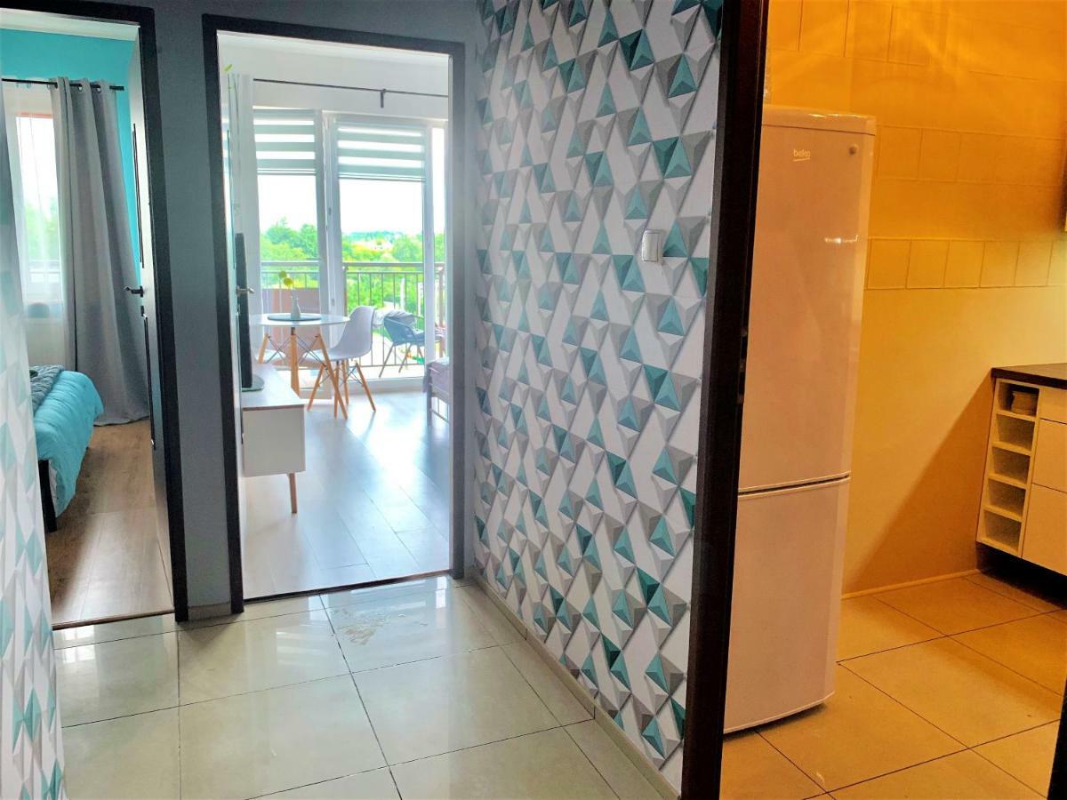 2-Room Apartment Nowy Dwor Mazowiecki Bagian luar foto